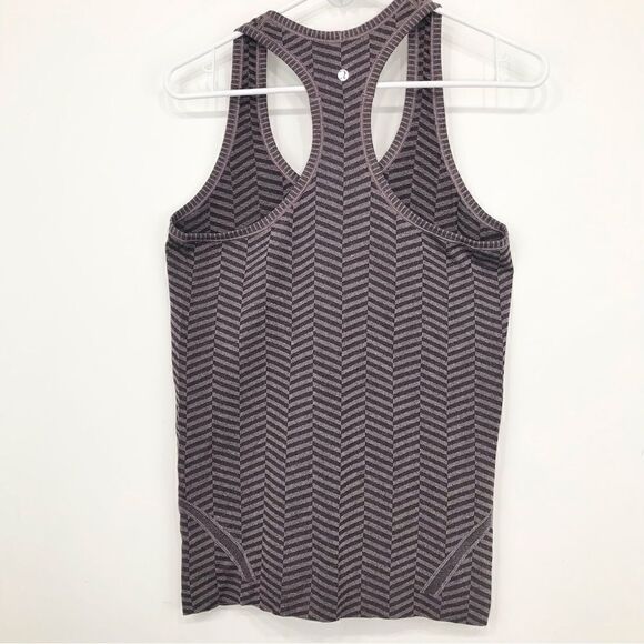 Lululemon Run Swiftly Tech Racerback in Chevron Stripe Black Cherry - Picture 4 of 8